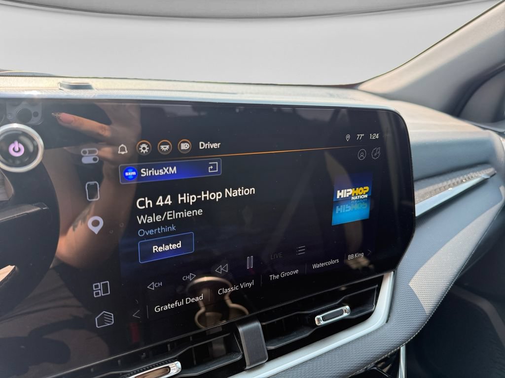 Used 2025 Chevrolet Equinox LT FWD image 25