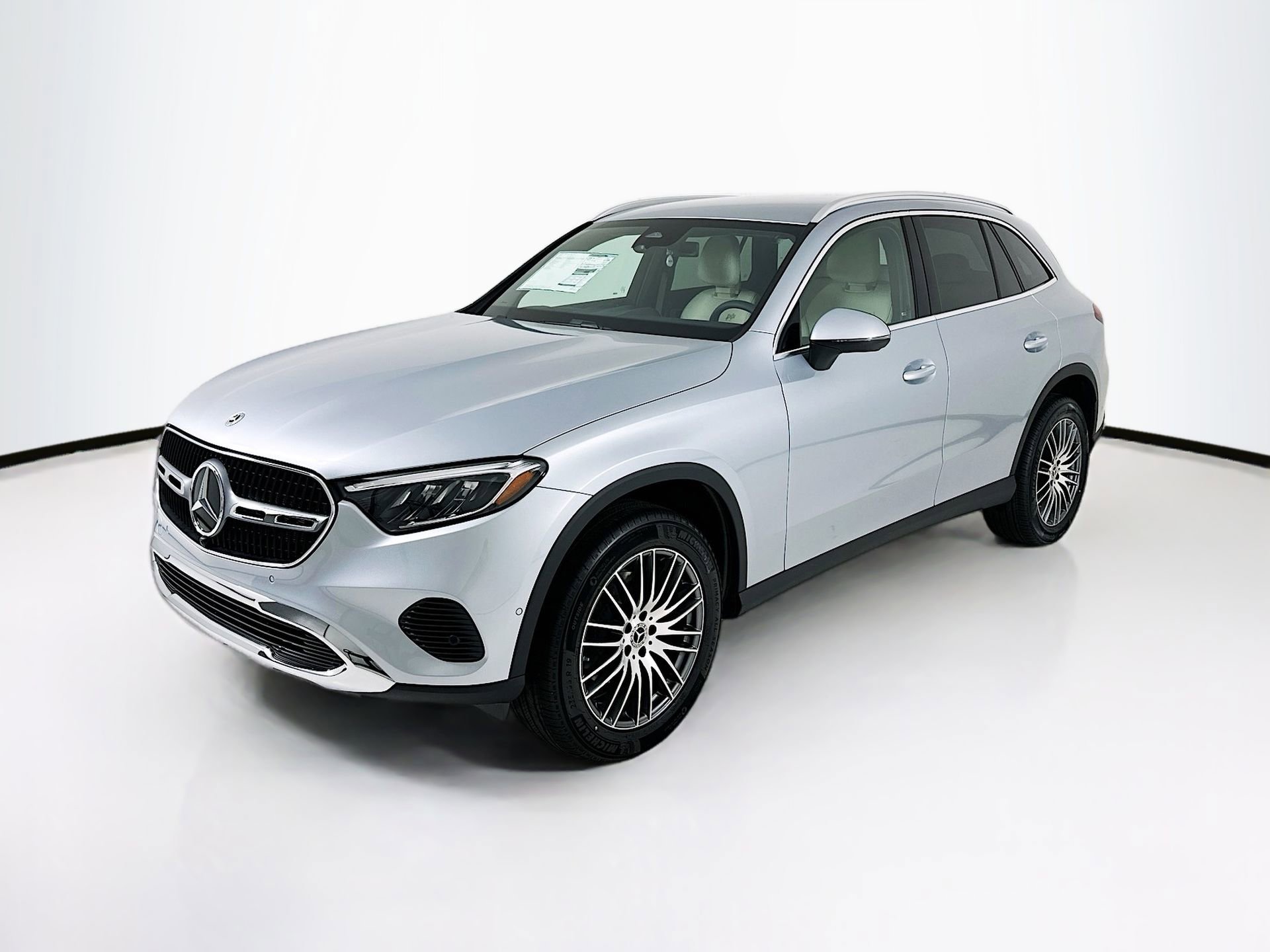 New 2026 Mercedes-Benz GLC 300 image 3