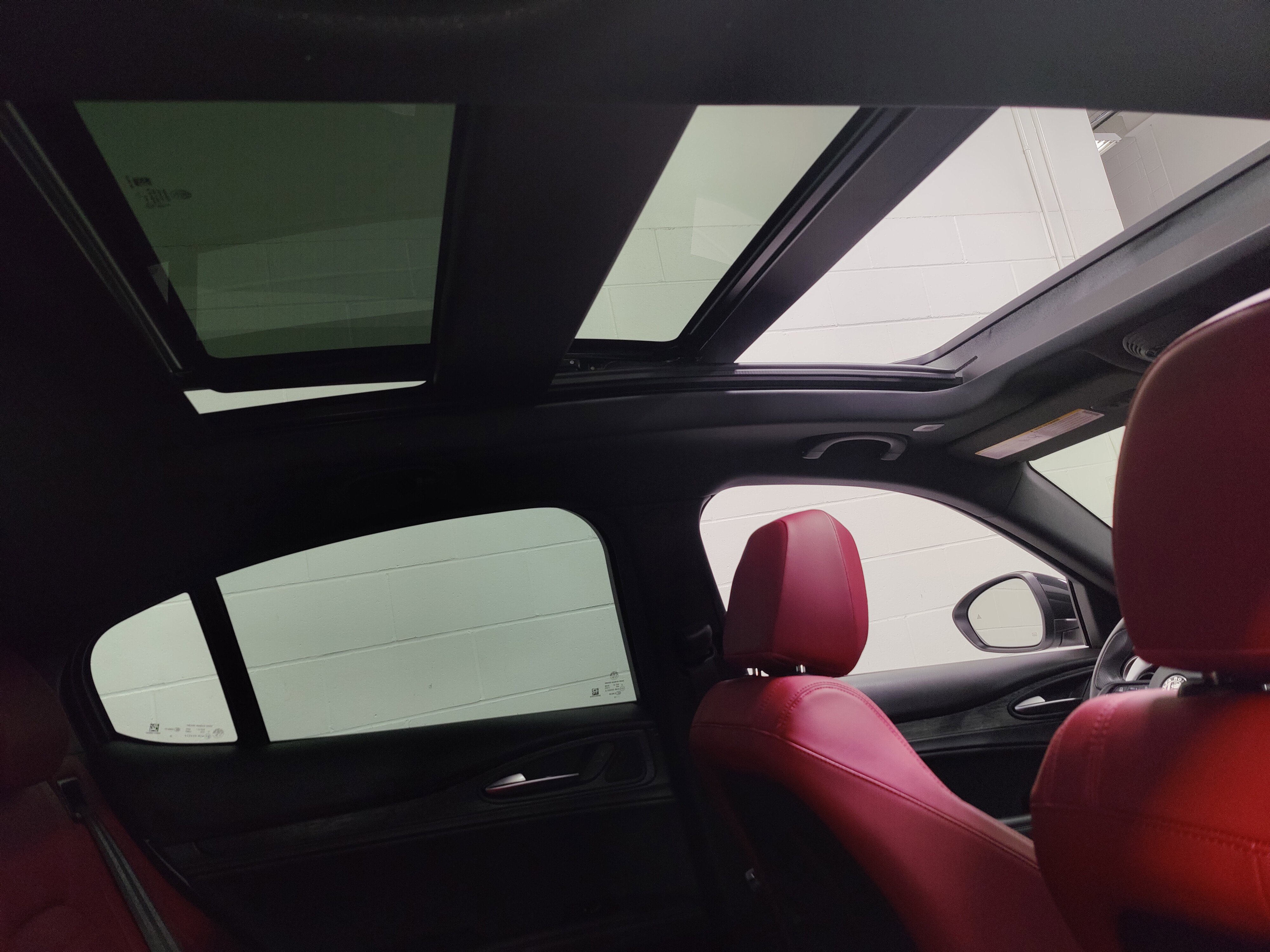 Used 2024 Alfa Romeo Stelvio Sprint image 7