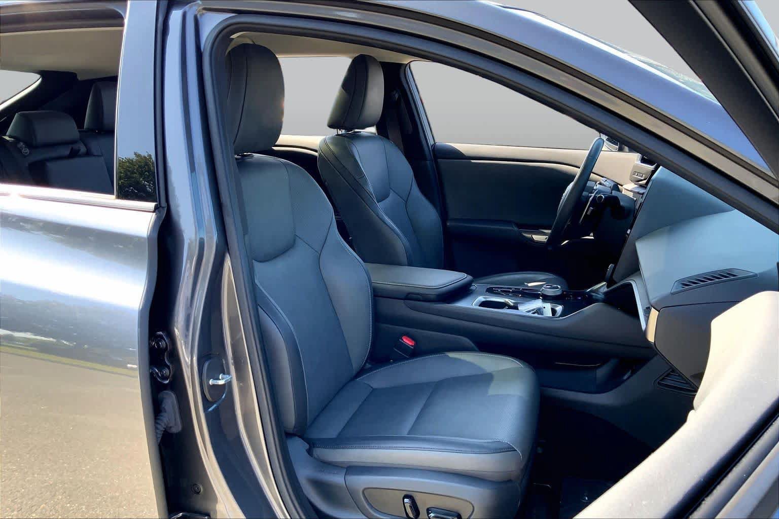 Used 2024 Lexus RZ 300e Premium w/ Accessory Package (2T) FWD image 8