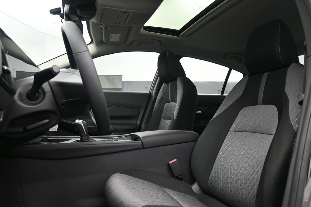 New 2026 Nissan Sentra SV w/ SV Convenience Package FWD image 14