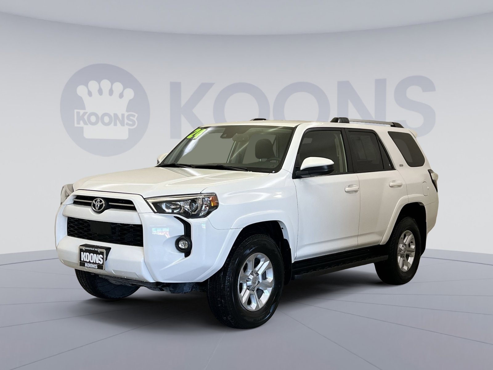 Used 2024 Toyota 4Runner SR5 image 1