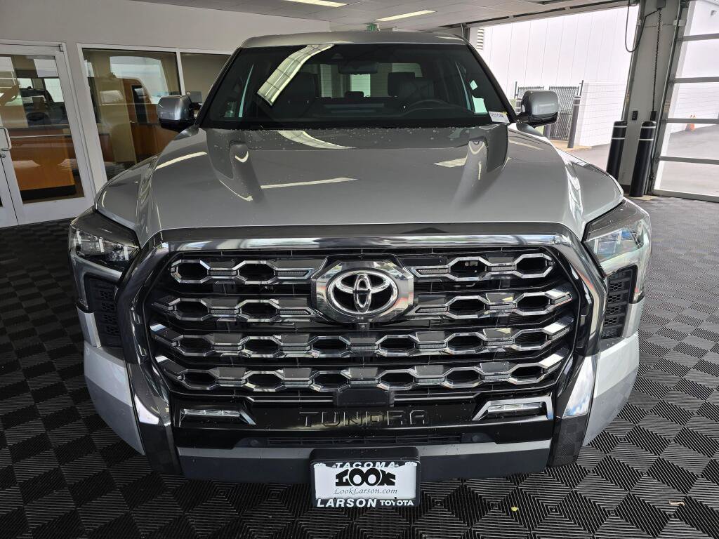 Used 2023 Toyota Tundra Platinum AWD/4WD image 8