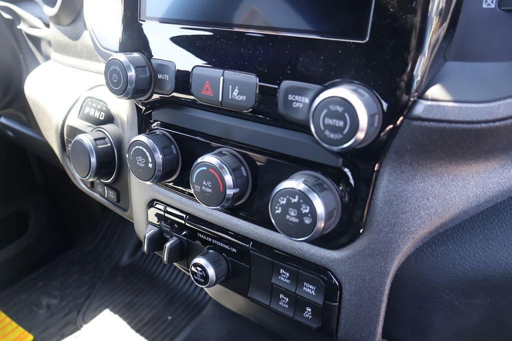 New 2026 RAM 1500 Warlock AWD/4WD image 10