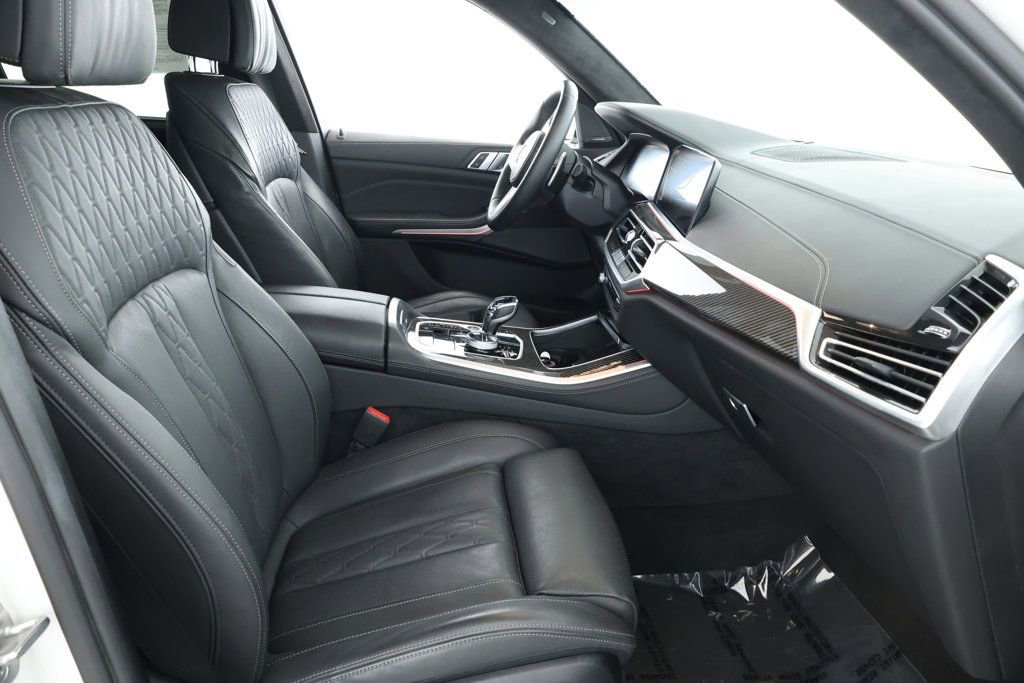 Used 2022 BMW X5 M50i w/ Executive Package image 23