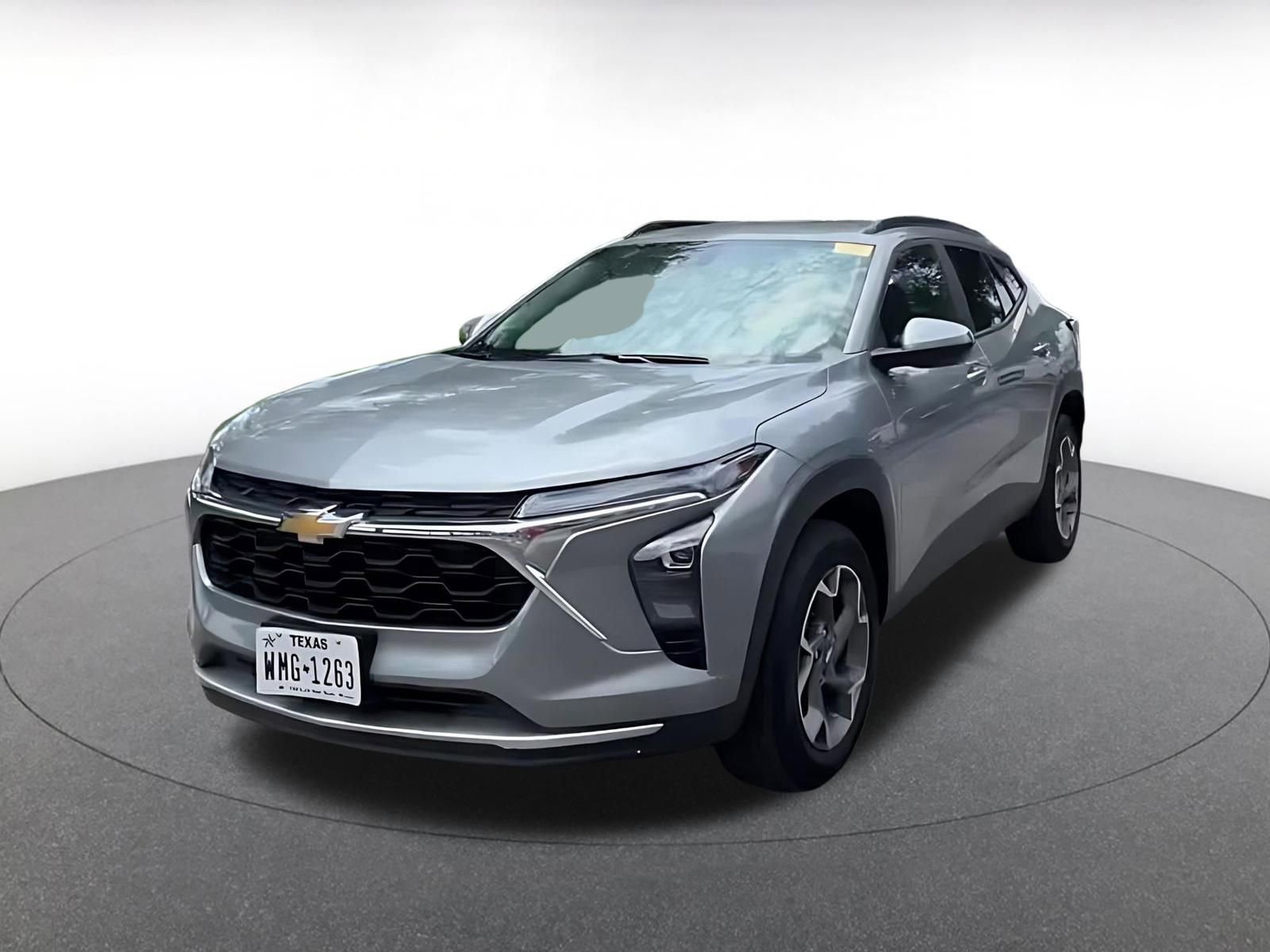Used 2025 Chevrolet Trax LT w/ LT Convenience Package FWD image 7