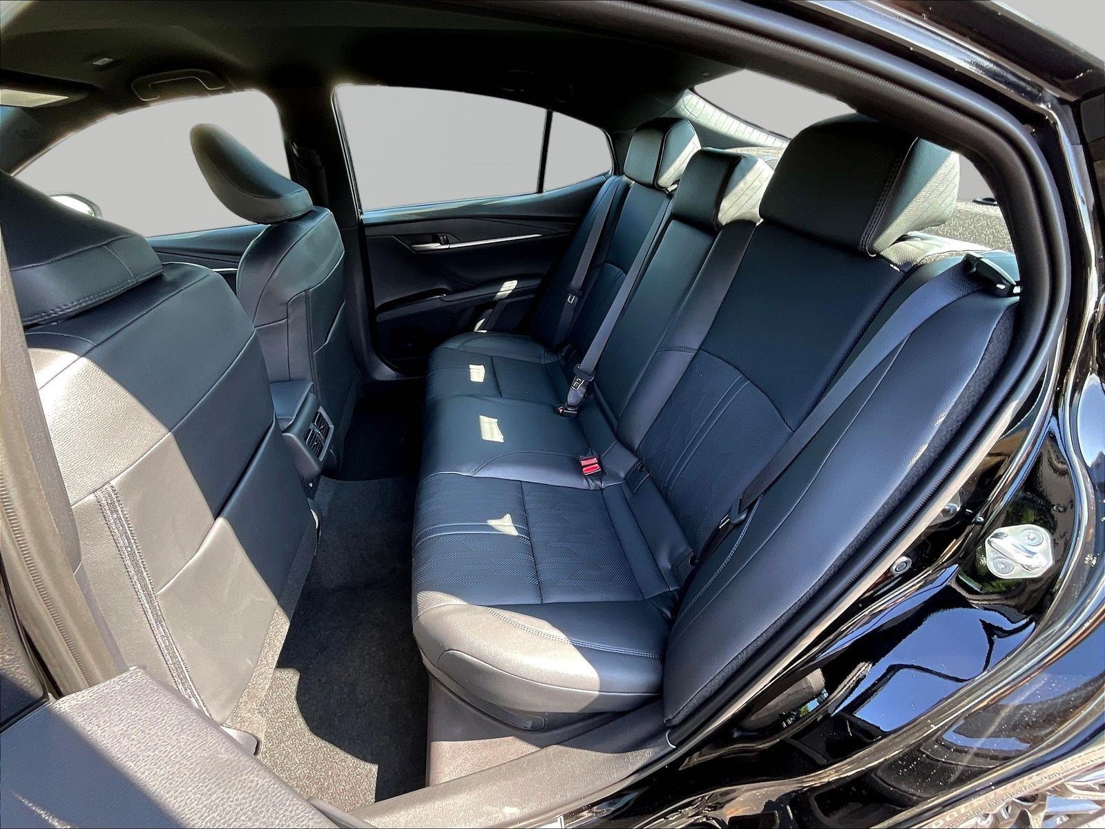 New 2026 Toyota Camry XSE FWD image 18