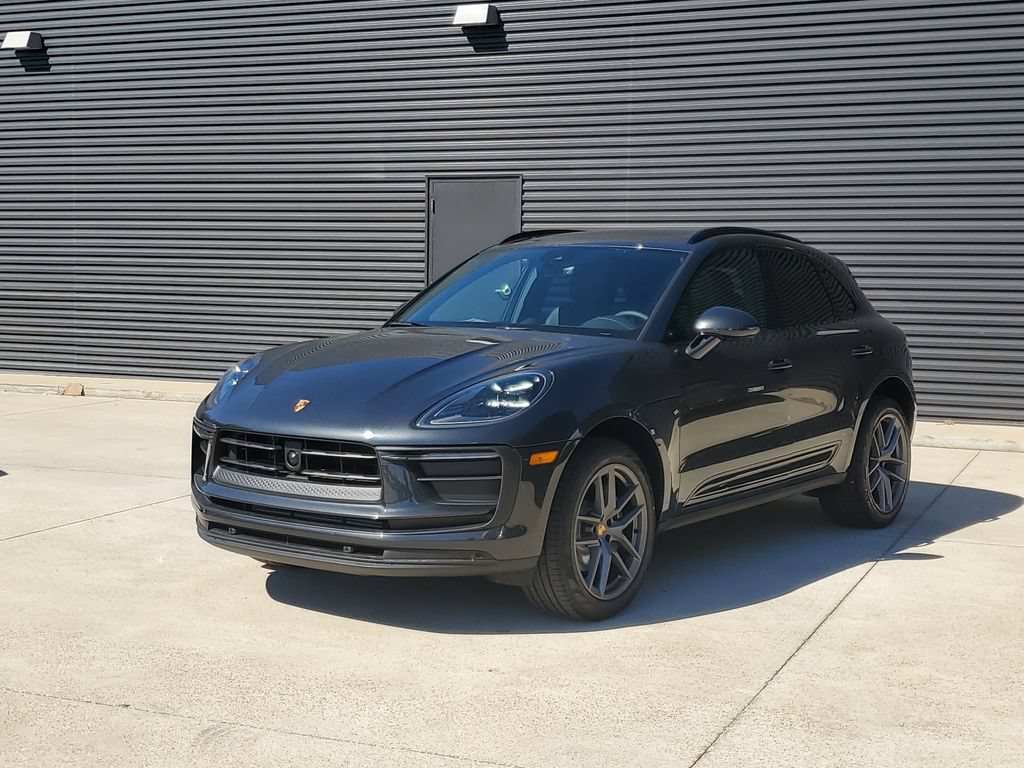 New 2026 Porsche Macan AWD/4WD video 1