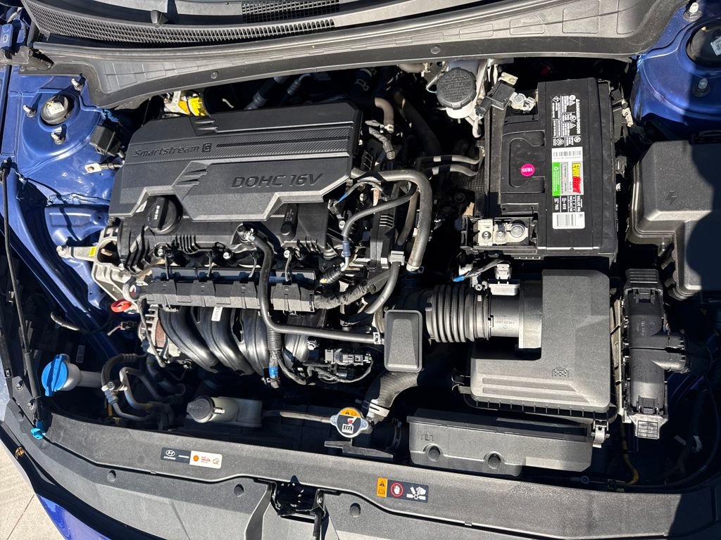 Used 2021 Hyundai Elantra SE image 28