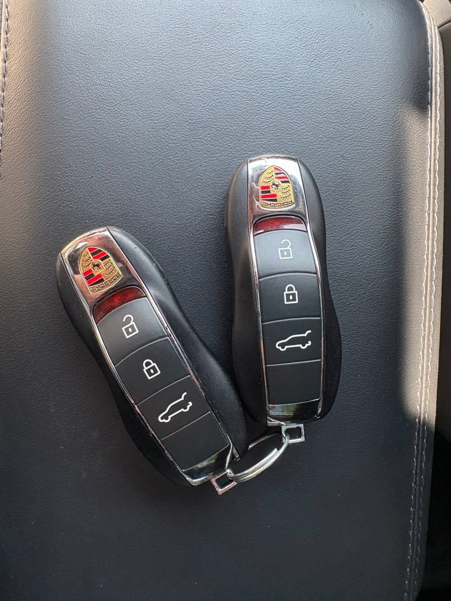 Used 2024 Porsche Macan GTS w/ Premium Plus Package AWD/4WD image 9