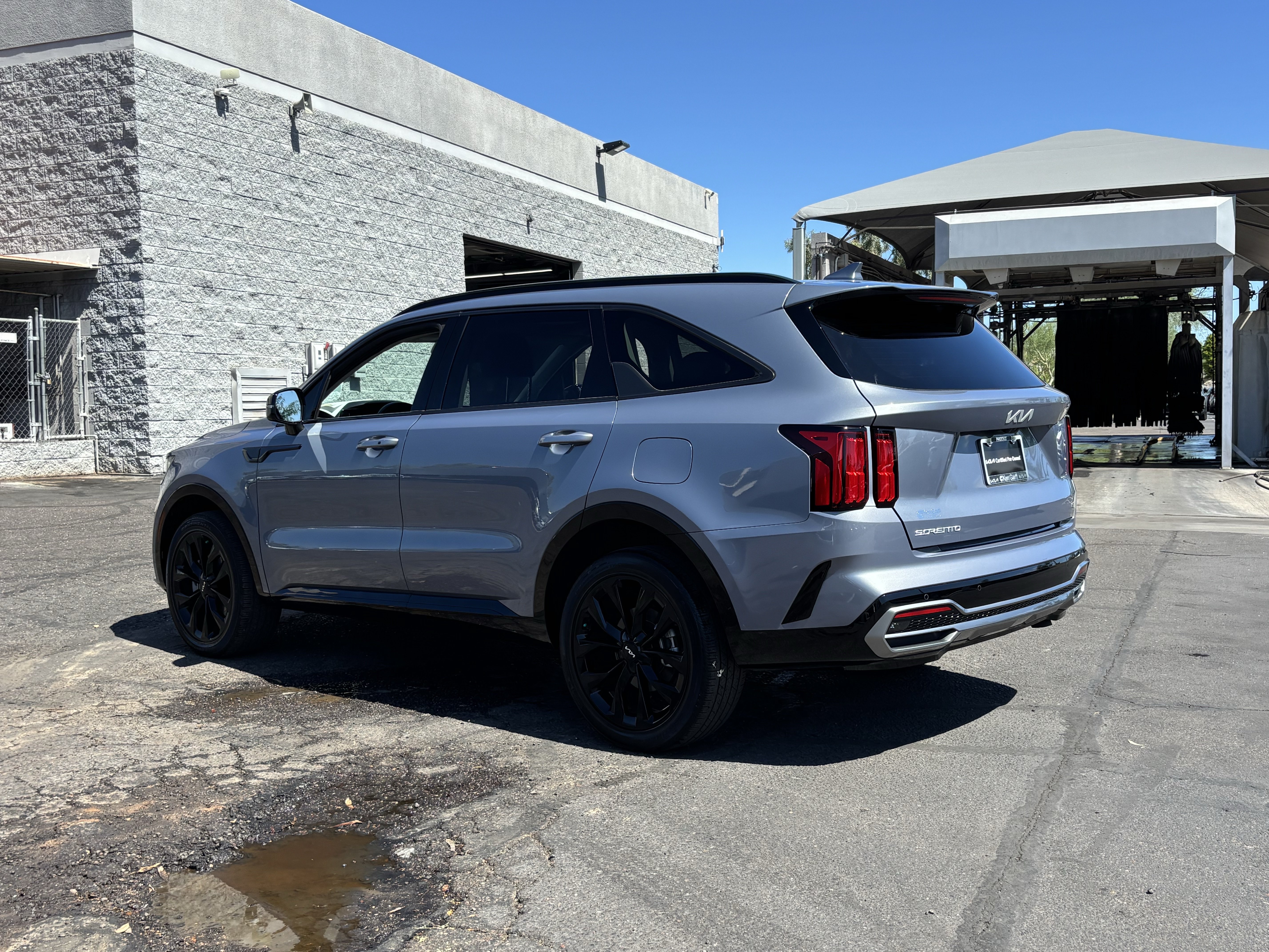 Certified 2023 Kia Sorento SX AWD/4WD image 4