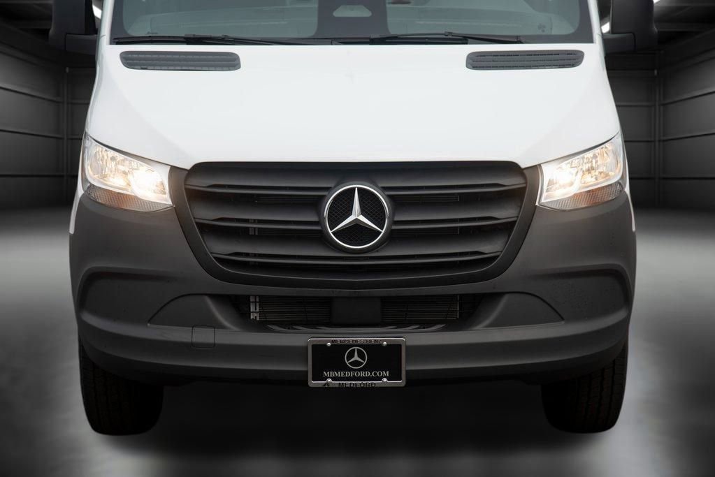 Used 2025 Mercedes-Benz Sprinter 2500 image 12