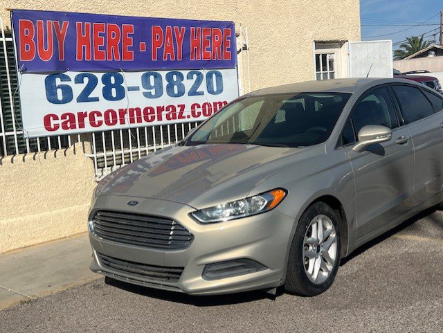 Used 2015 Ford Fusion SE image 6