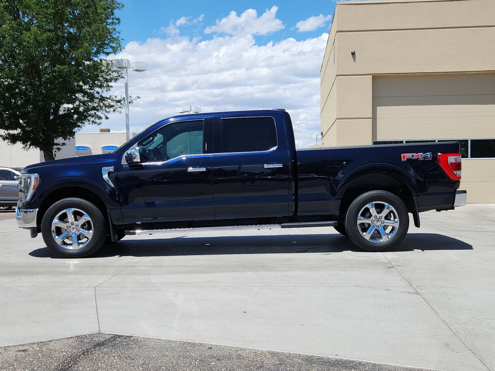 Used 2021 Ford F150 Lariat w/ Equipment Group 502A High AWD/4WD image 2