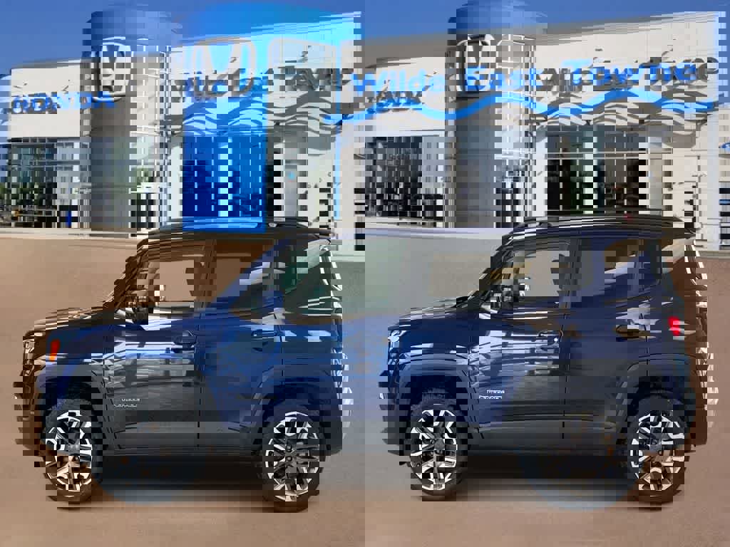 Used 2016 Jeep Renegade Latitude w/ Popular Equipment Group image 5