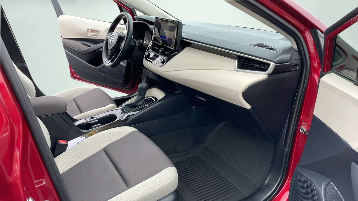 Certified 2025 Toyota Corolla LE w/ LE Premium Package FWD image 18