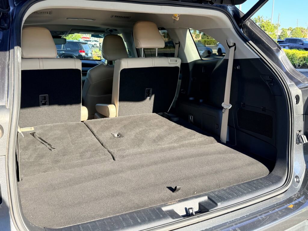 Used 2021 Toyota Highlander XLE image 14