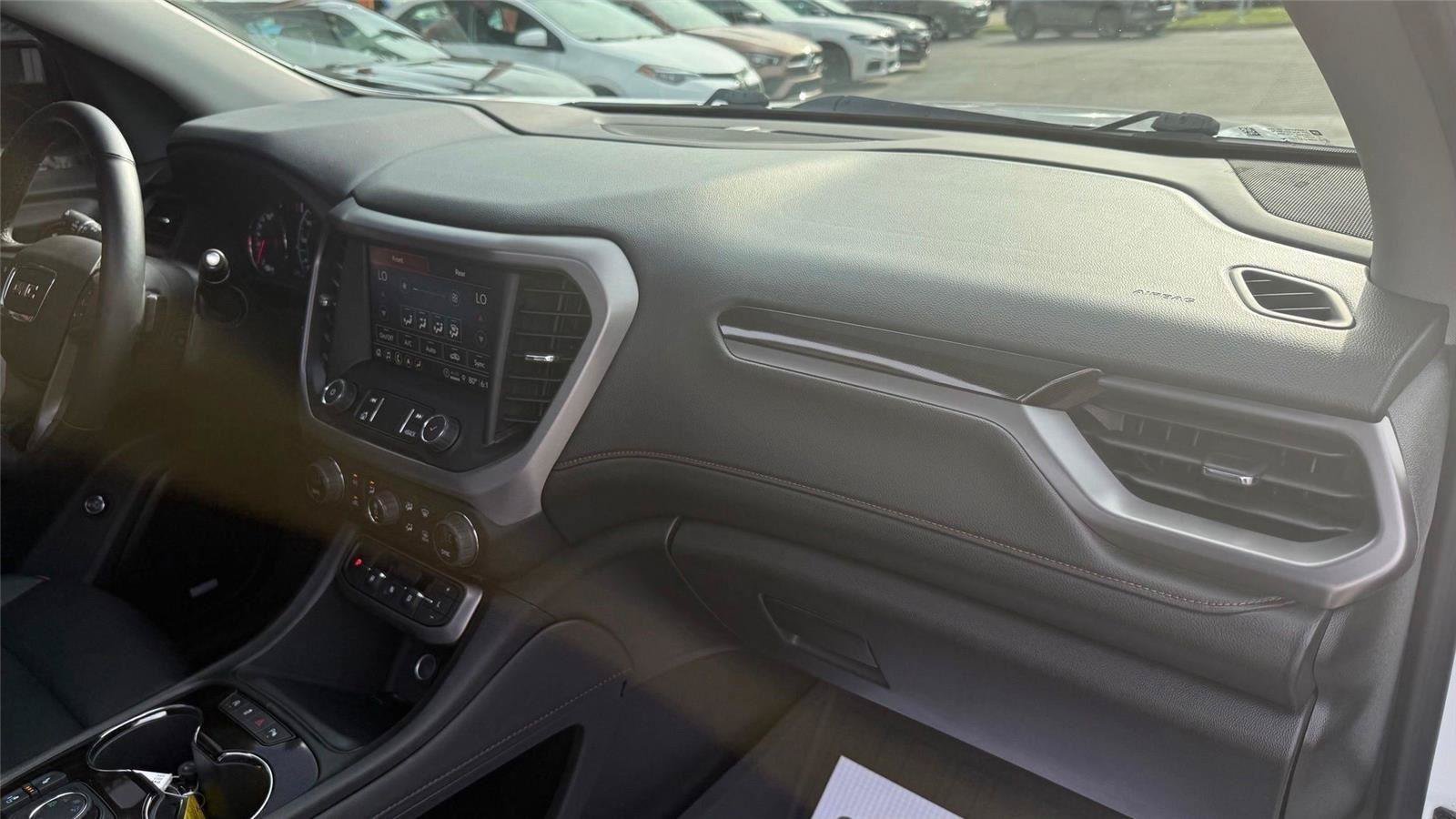 Used 2023 GMC Acadia AT4 w/ Technology Package AWD/4WD image 11