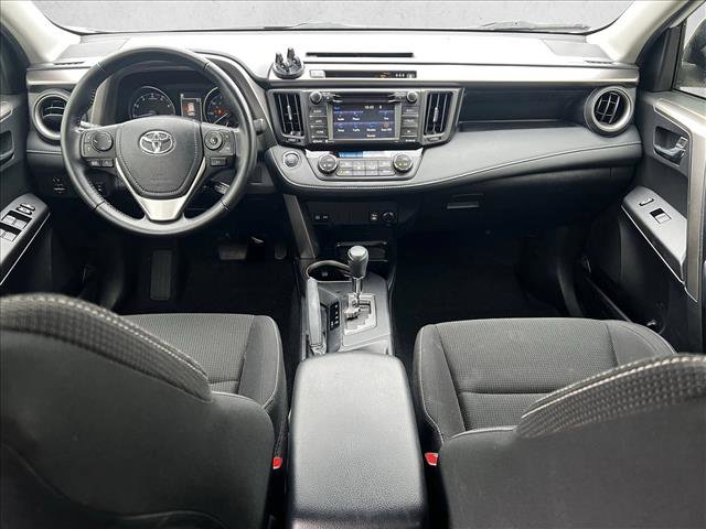 Used 2018 Toyota RAV4 XLE image 19