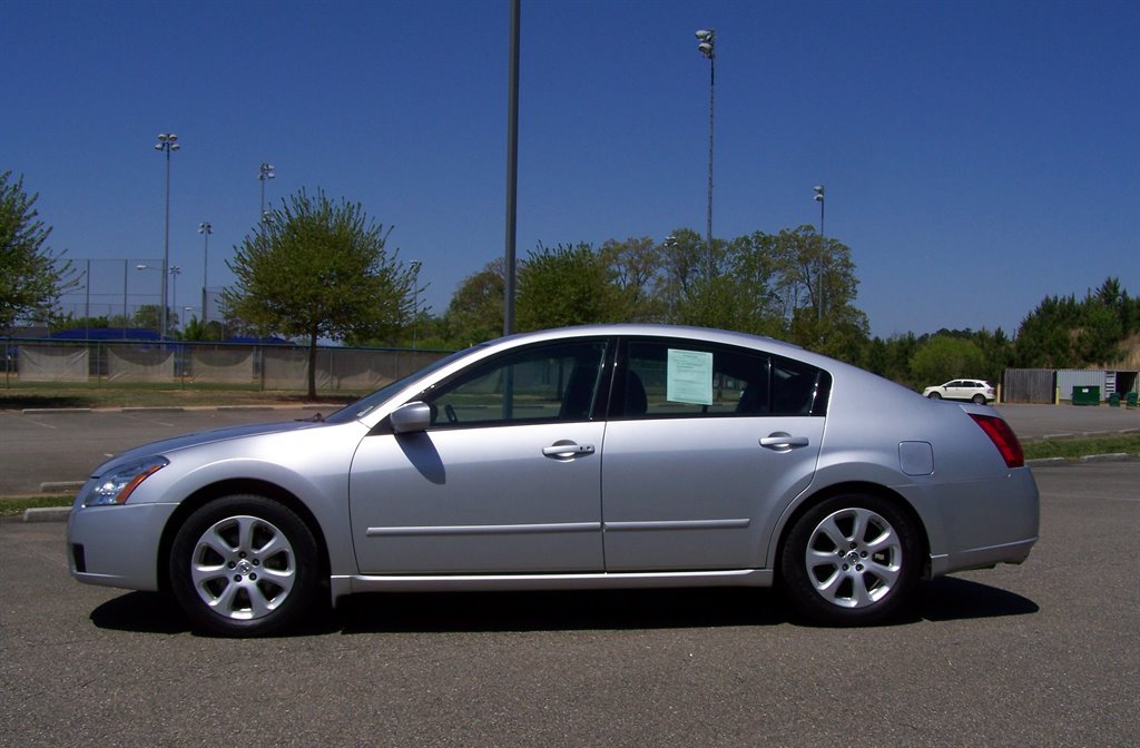 Used 2008 Nissan Maxima 3.5 SL w/ Platinum Edition Pkg image 5