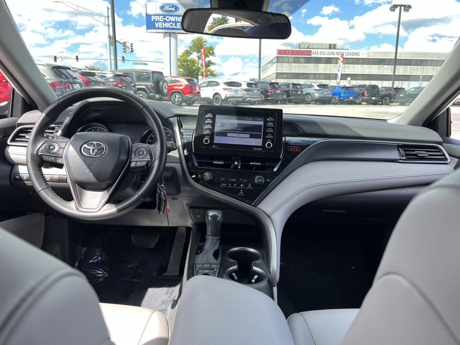 Used 2023 Toyota Camry SE image 22