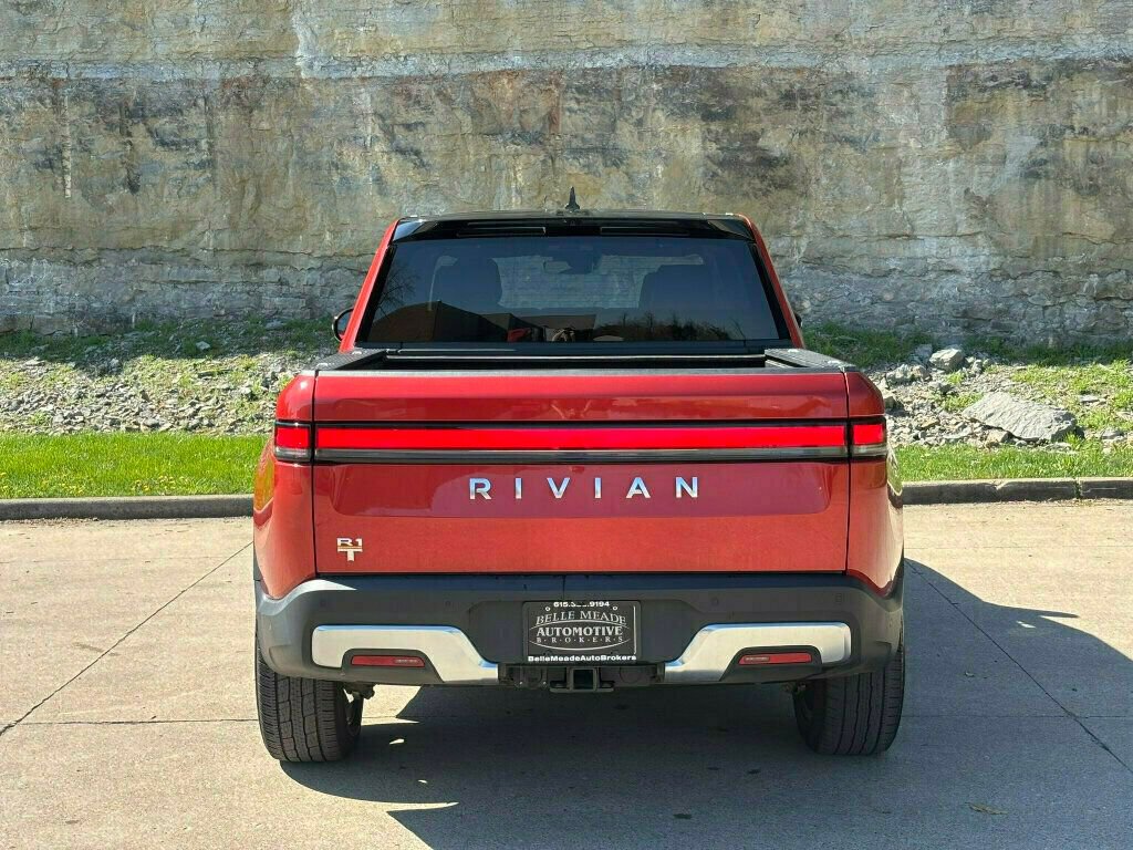Used 2022 Rivian R1T Launch Edition image 6