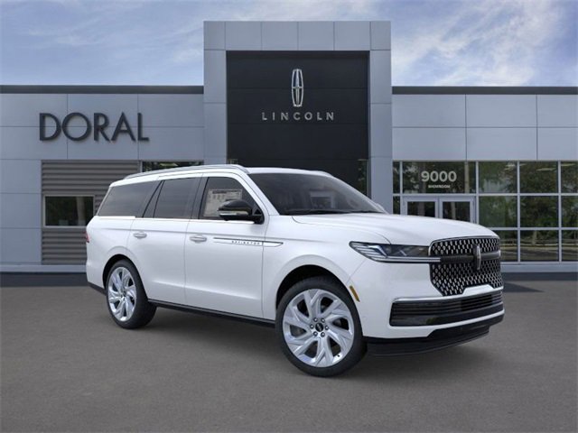 New 2025 Lincoln Navigator Reserve image 7