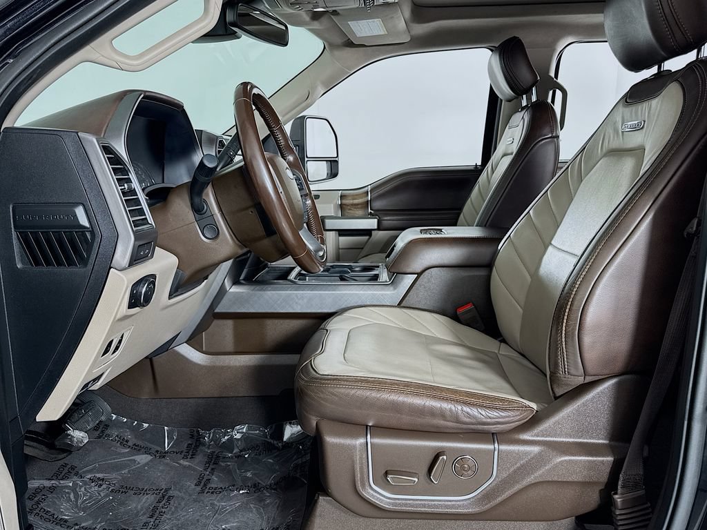 Used 2019 Ford F350 Limited AWD/4WD image 10