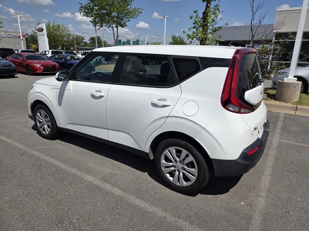 Used 2022 Kia Soul LX image 7