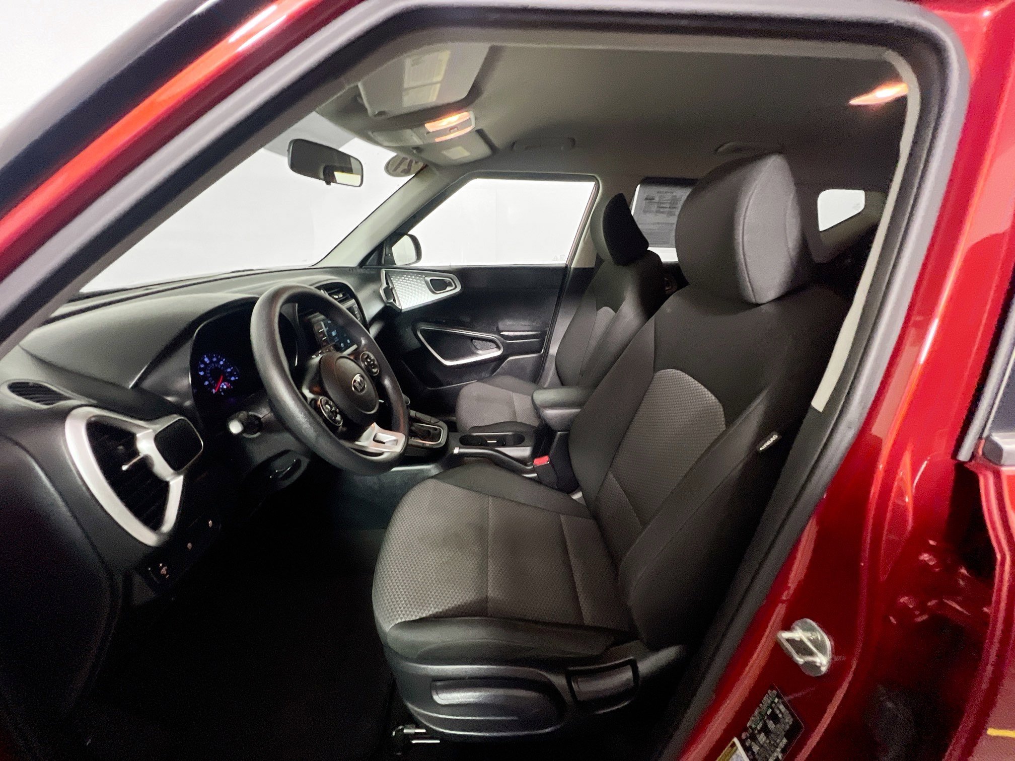 Used 2021 Kia Soul LX FWD image 14