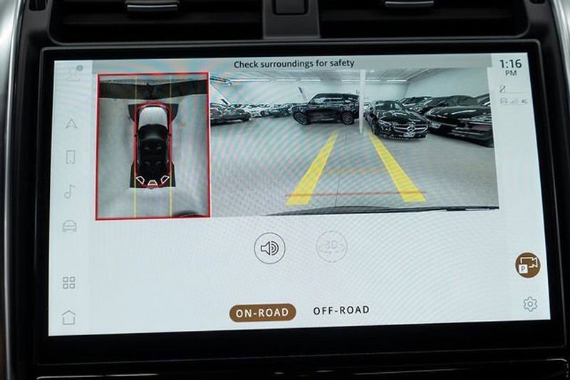 Used 2023 Land Rover Discovery S R-Dynamic image 28