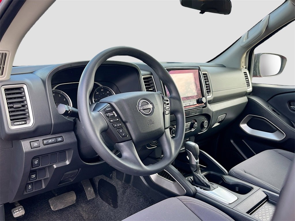 Used 2022 Nissan Frontier SV w/ Technology Package image 9