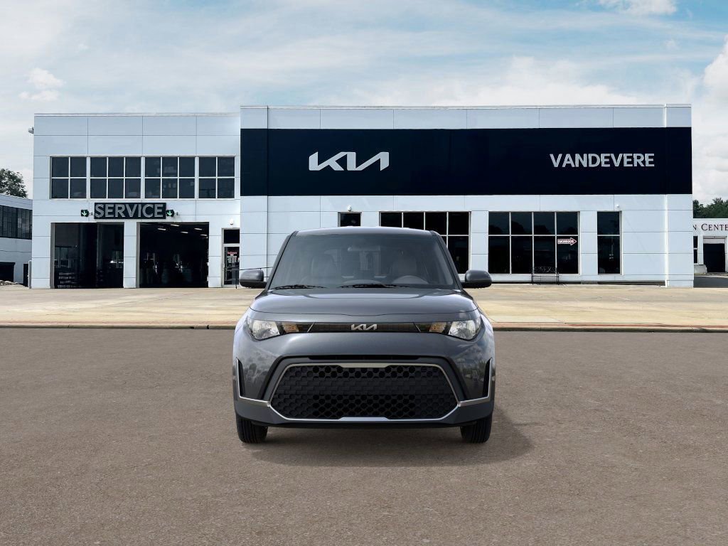 New 2025 Kia Soul LX w/ LX Technology Package image 2