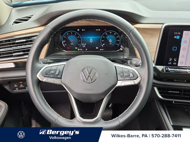 Certified 2025 Volkswagen Atlas SE AWD/4WD image 16