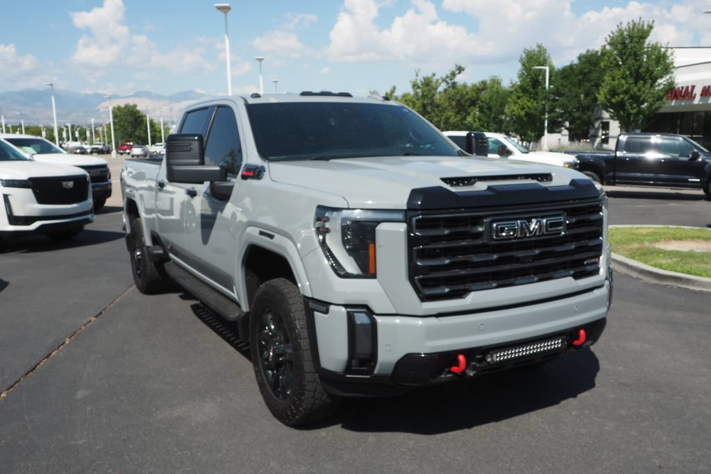 Used 2024 GMC Sierra 2500 AT4 w/ AT4 Premium Plus Package AWD/4WD image 8
