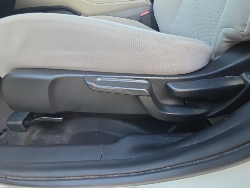 Used 2016 Honda HR-V LX image 26