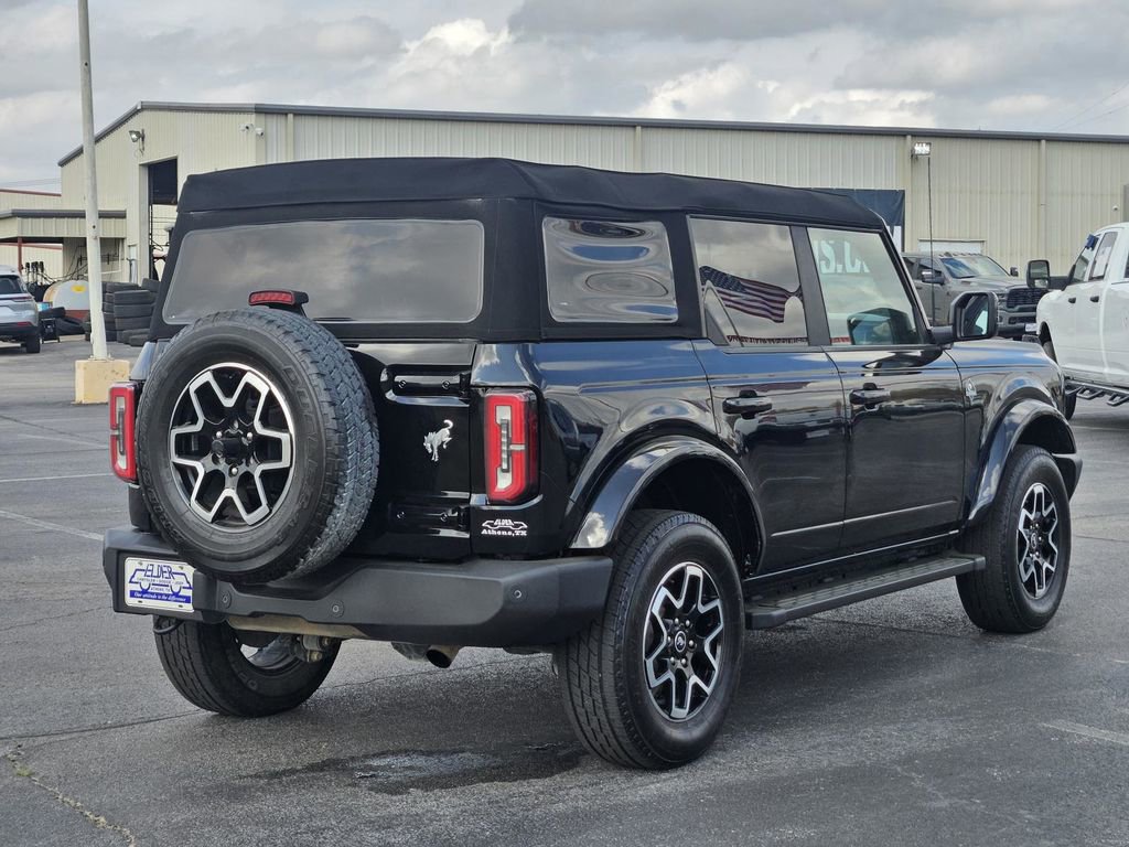 Used 2023 Ford Bronco Outer Banks image 6