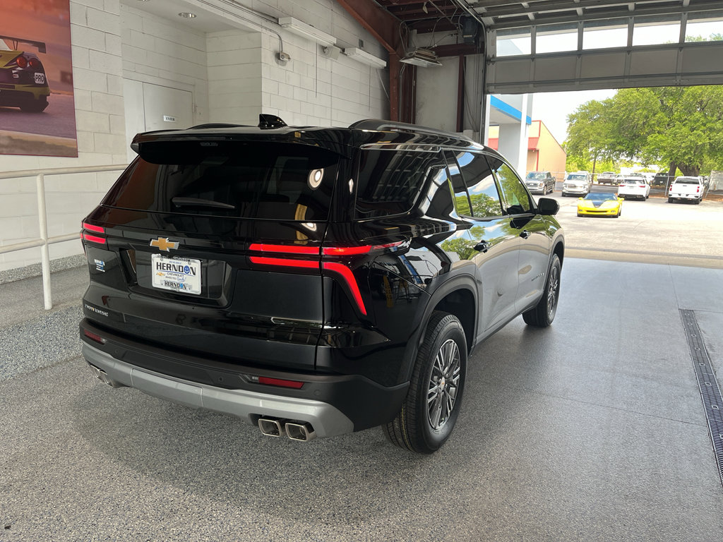 New 2026 Chevrolet Traverse LT FWD image 11