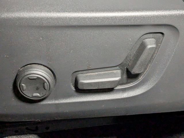 New 2025 Volvo XC40 B5 Ultra w/ Climate Package image 14