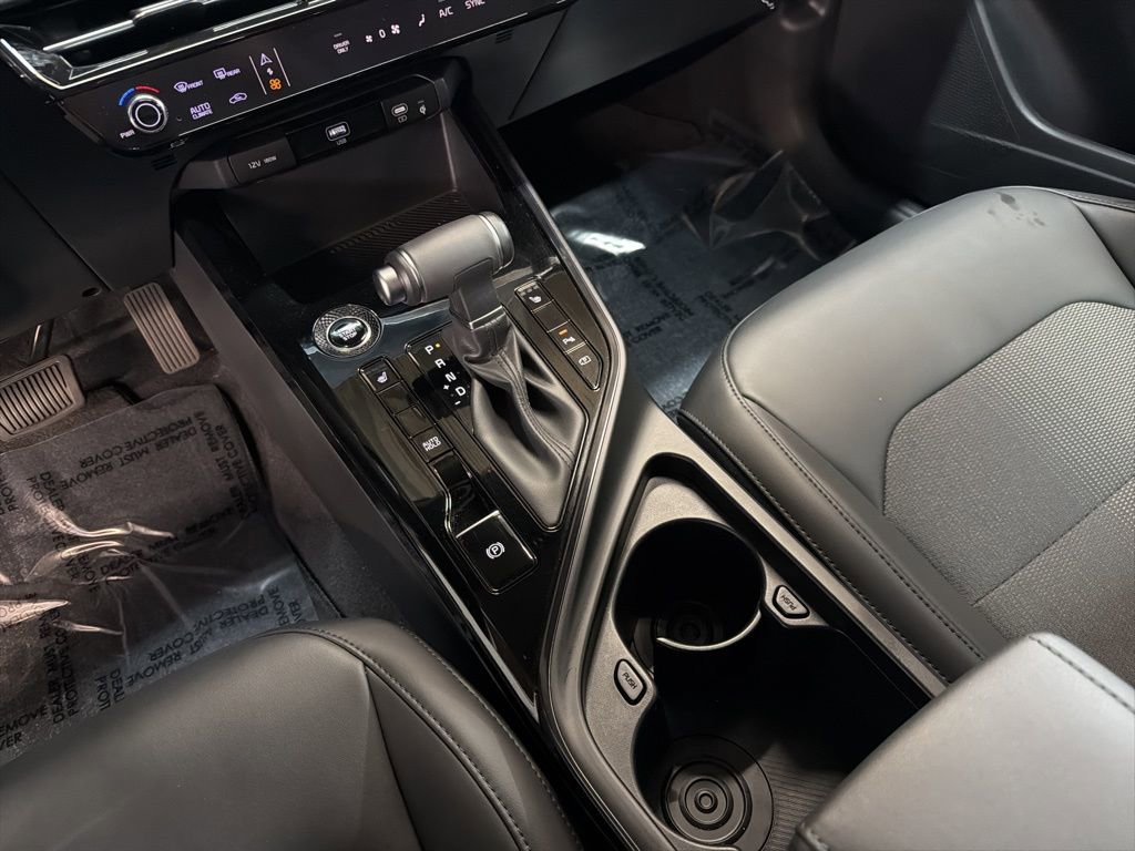 Certified 2025 Kia Niro EX image 16
