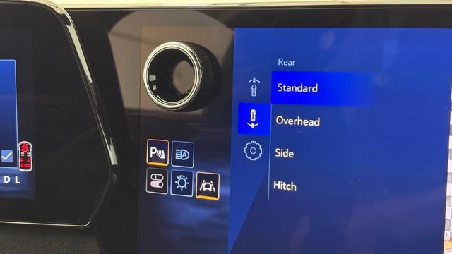 Used 2024 Chevrolet Traverse Z71 w/ Enhanced Driving Package AWD/4WD image 49