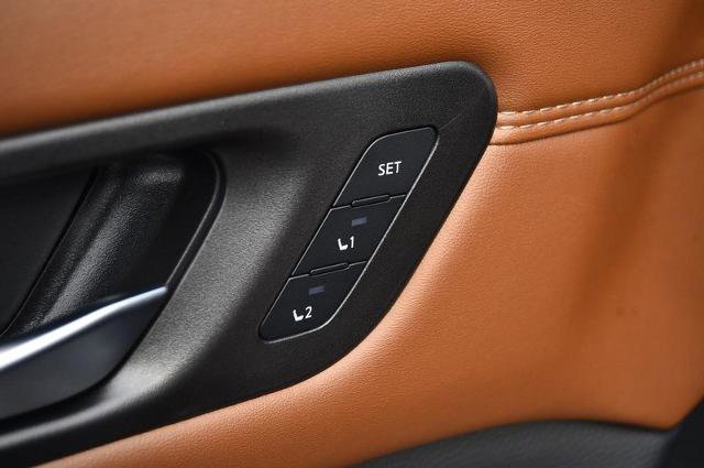 Certified 2024 Nissan Pathfinder Platinum w/ Cargo Package image 10