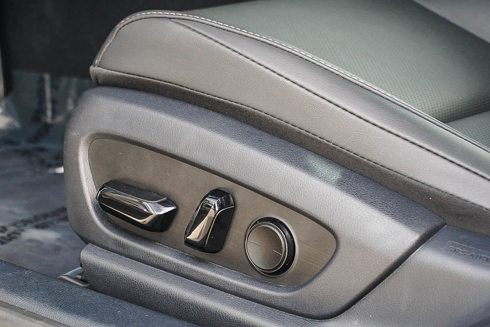 Used 2025 Lexus ES 350 w/ Accessory Package (Z2) FWD image 22