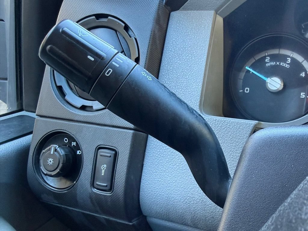 Used 2017 Ford F650 2WD SuperCab Super Duty image 16