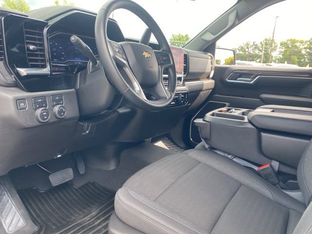 Used 2025 Chevrolet Silverado 1500 LT image 20