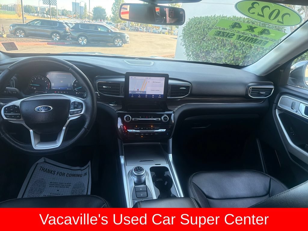 Used 2023 Ford Explorer Limited AWD/4WD image 12