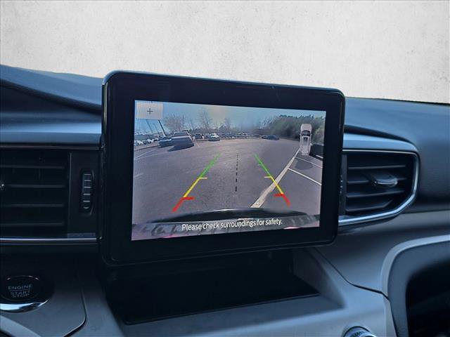 Used 2022 Ford Explorer XLT w/ Equipment Group 202A image 14