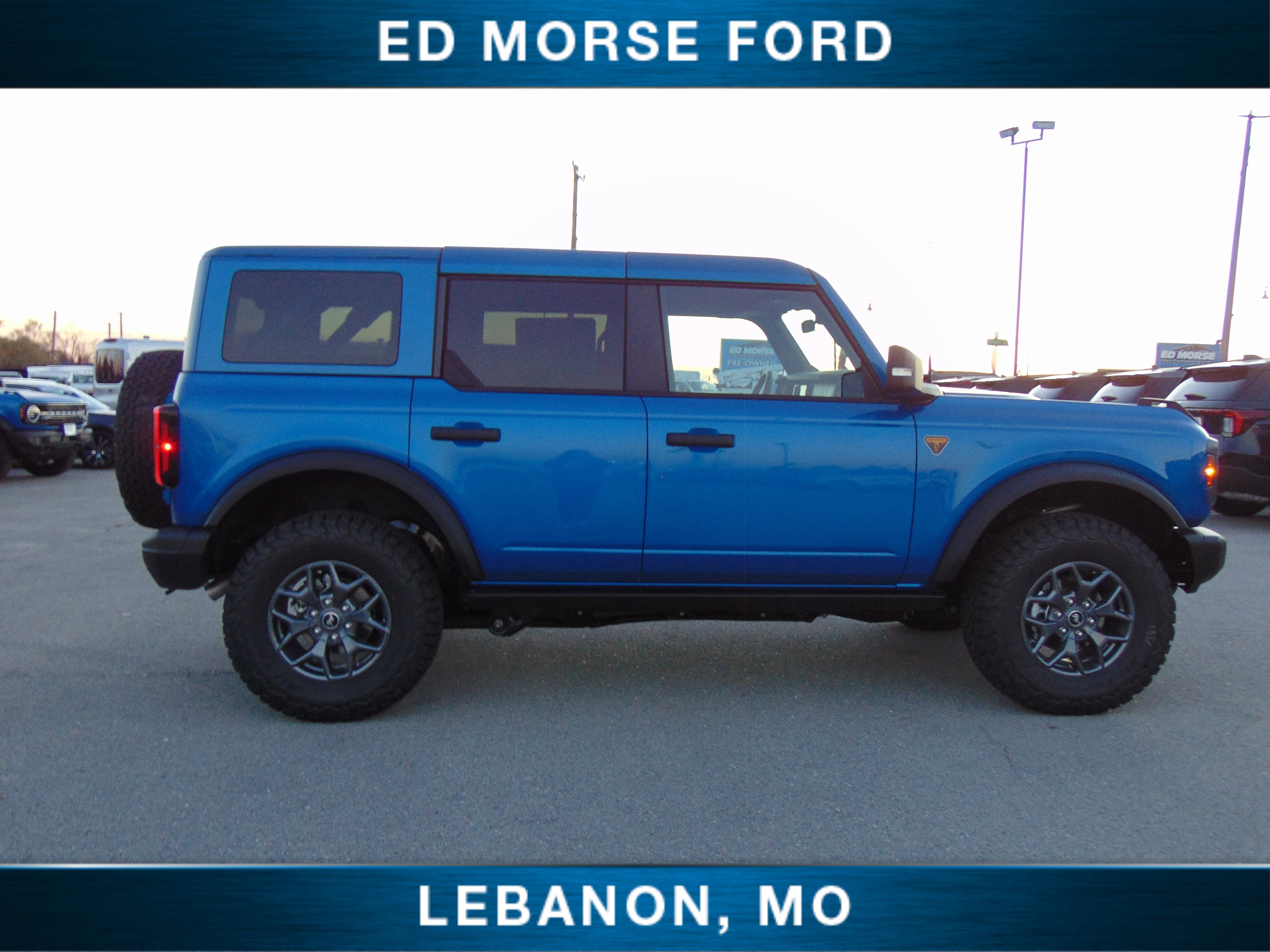 New 2025 Ford Bronco Badlands image 5