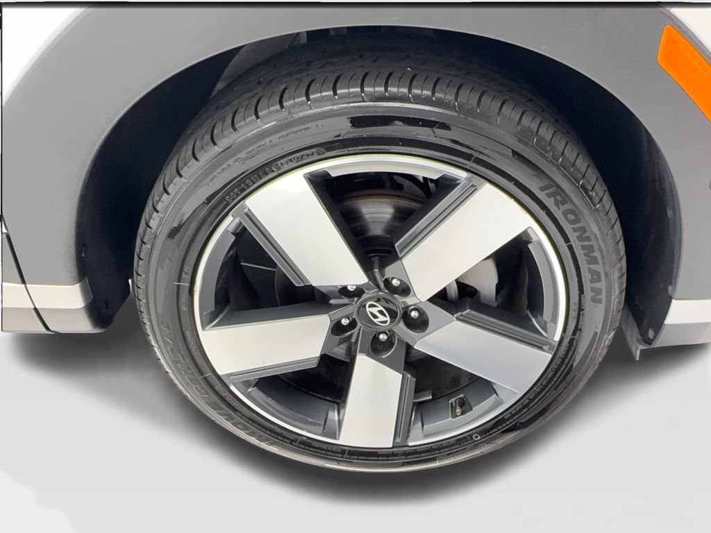 Used 2024 Hyundai Santa Fe Limited AWD/4WD image 15