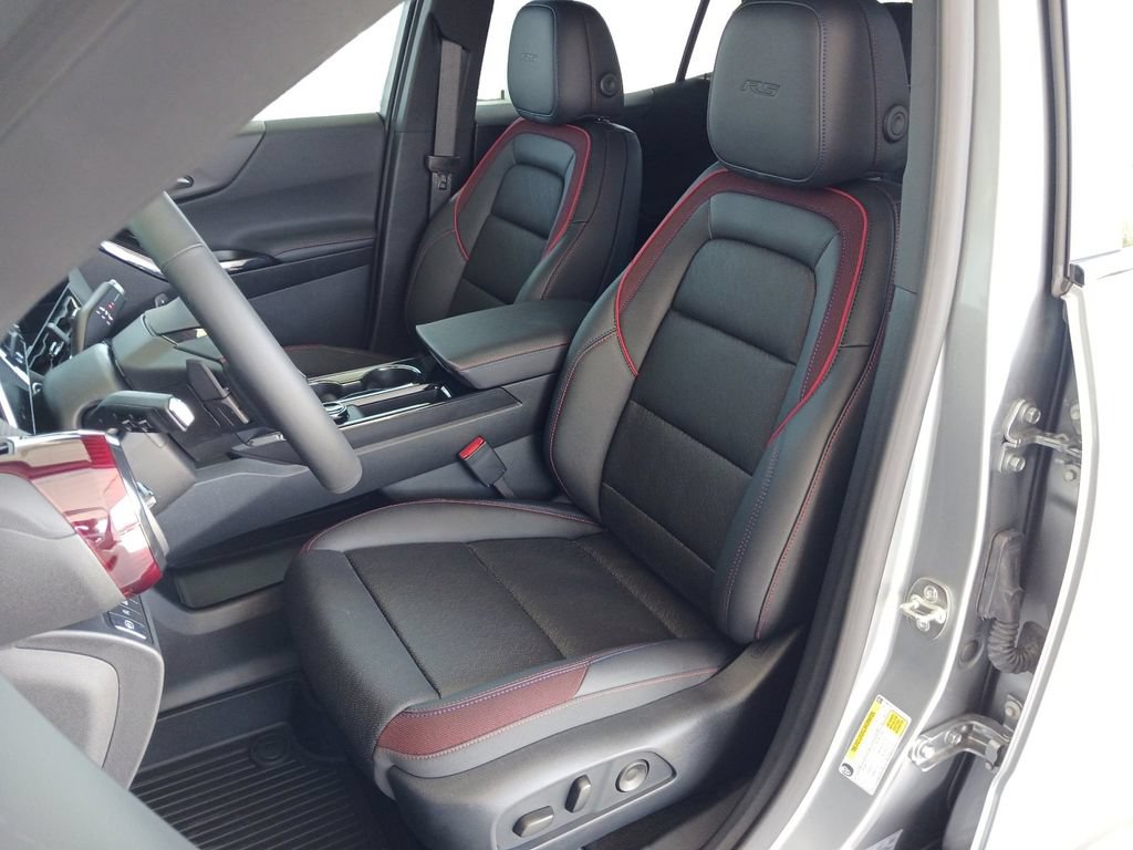 New 2026 Chevrolet Equinox RS w/ Convenience Package III FWD image 26